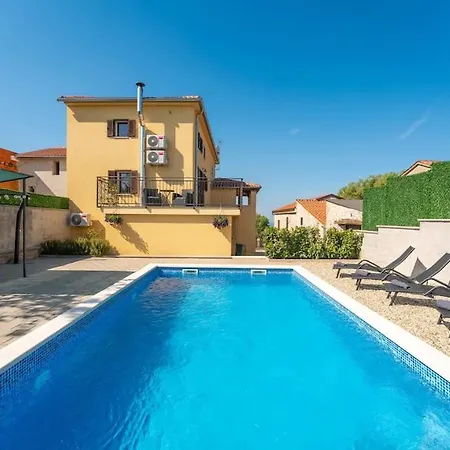 Villa Casa Romito By Briskva